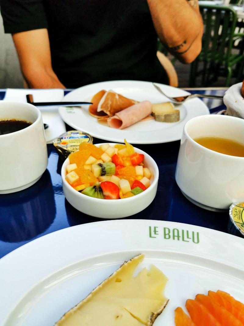 Hotel Le Ballu باريس المظهر الخارجي الصورة