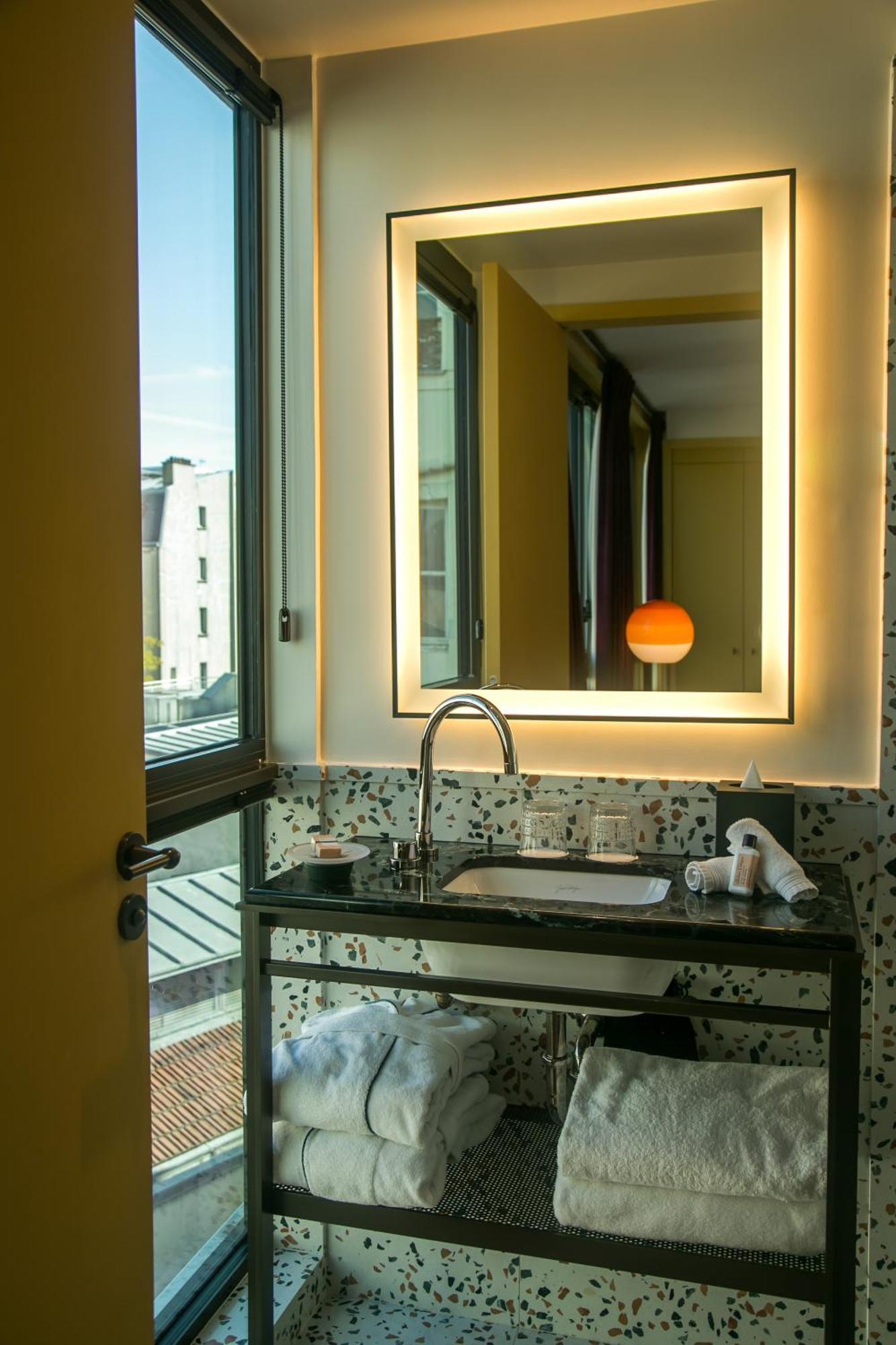 Hotel Le Ballu باريس المظهر الخارجي الصورة