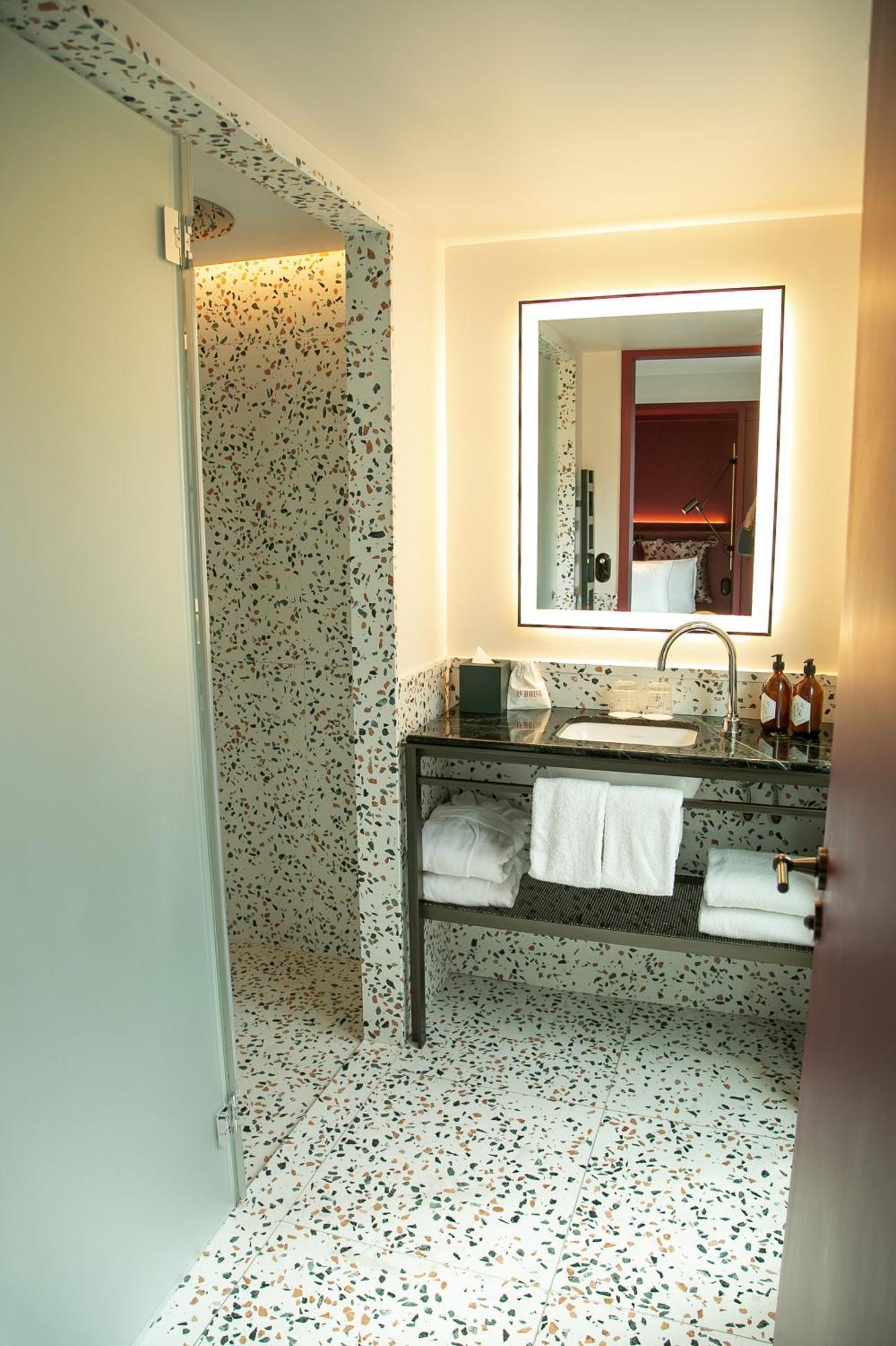 Hotel Le Ballu باريس المظهر الخارجي الصورة